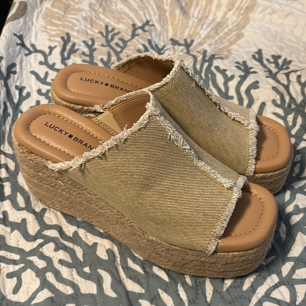 Lucky Brand shoes